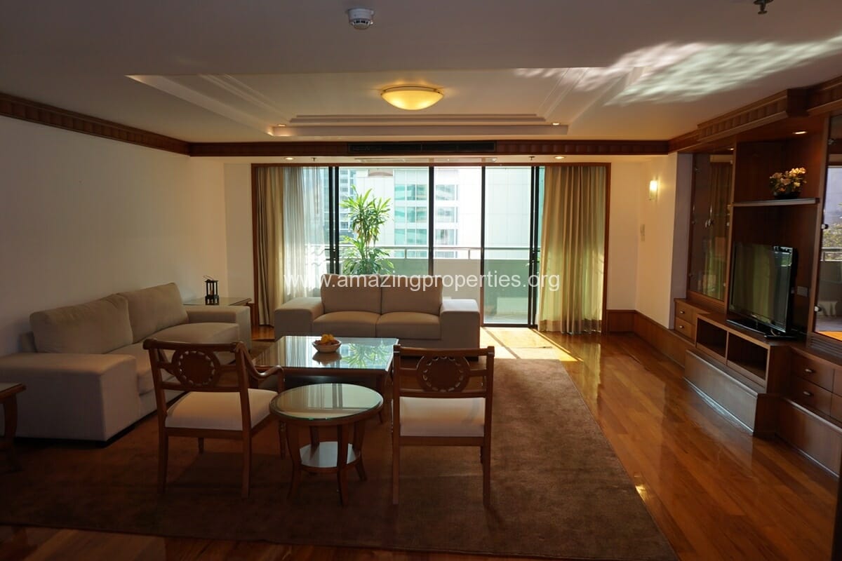 3 bedroom Apartment for rent at