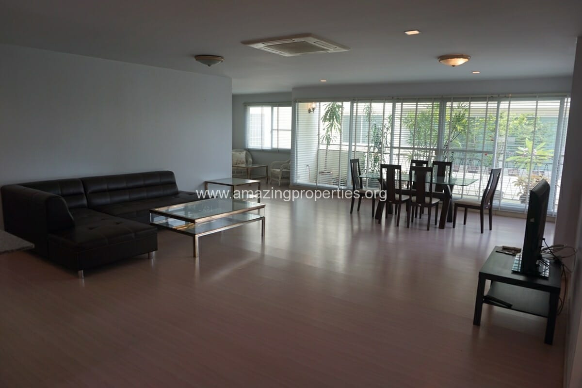31 Place 2 Bedroom Apartment Phrom Phong