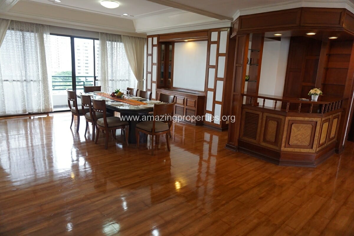 3 Bedroom Apartment for Rent at The Residence 26