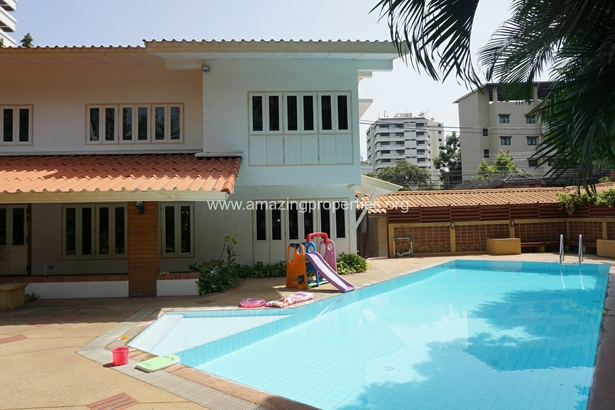 4 Bedroom Phrom Phong House for Rent