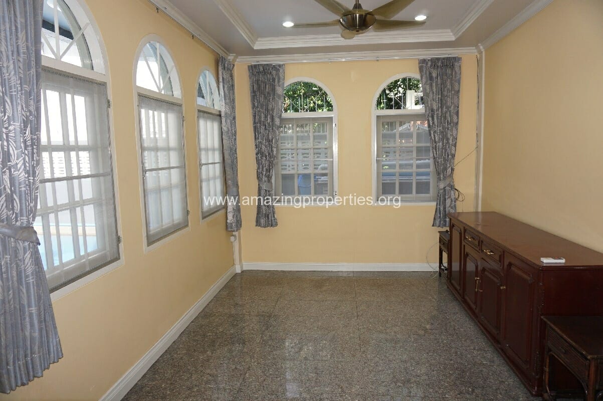 Phrom Phong House with private pool for Rent