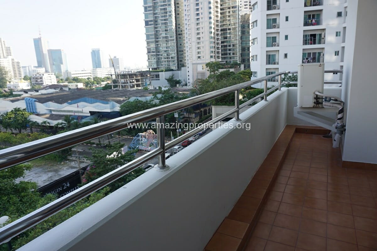 3 Bedroom Apartment Krungthep Thani Tower