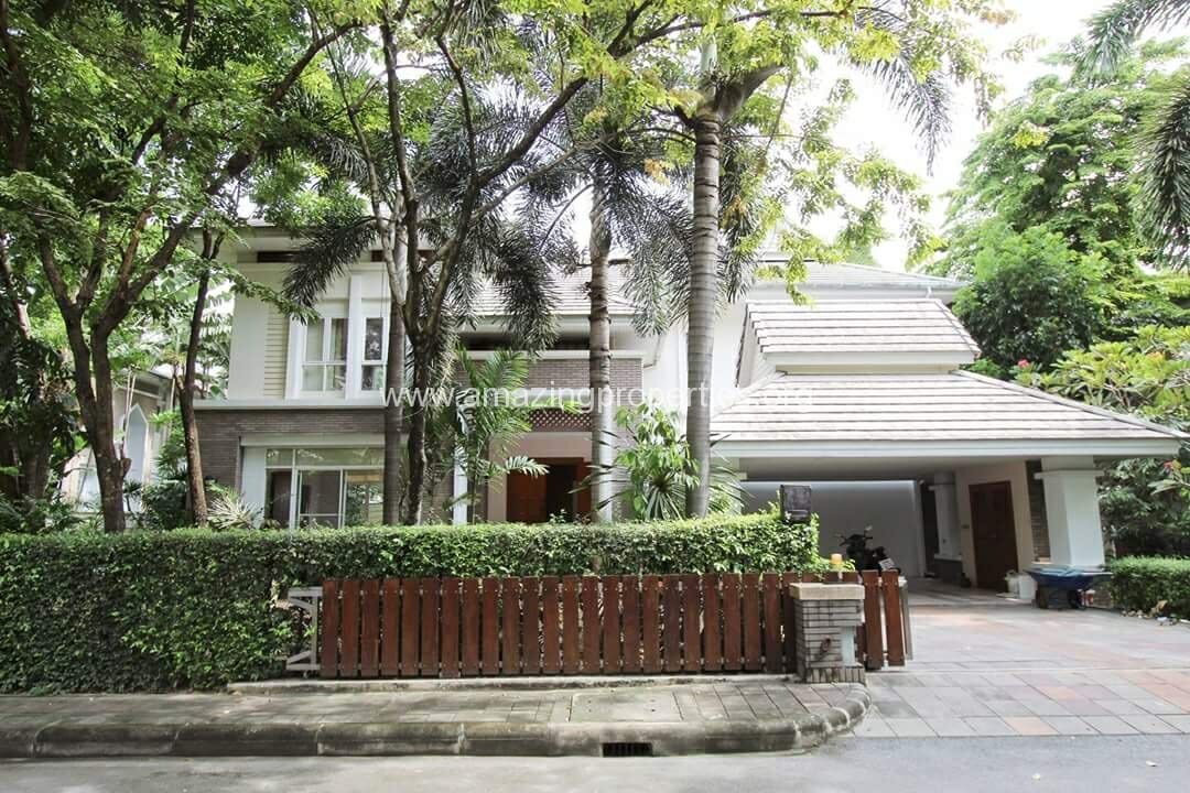 Thonglor 4 bedroom House with pool