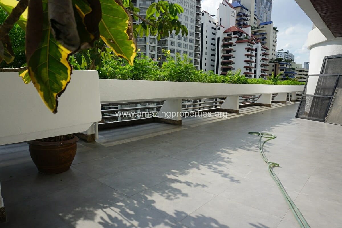 Duplex Penthouse for Rent Jaspal Apartment Sukhumvit 23