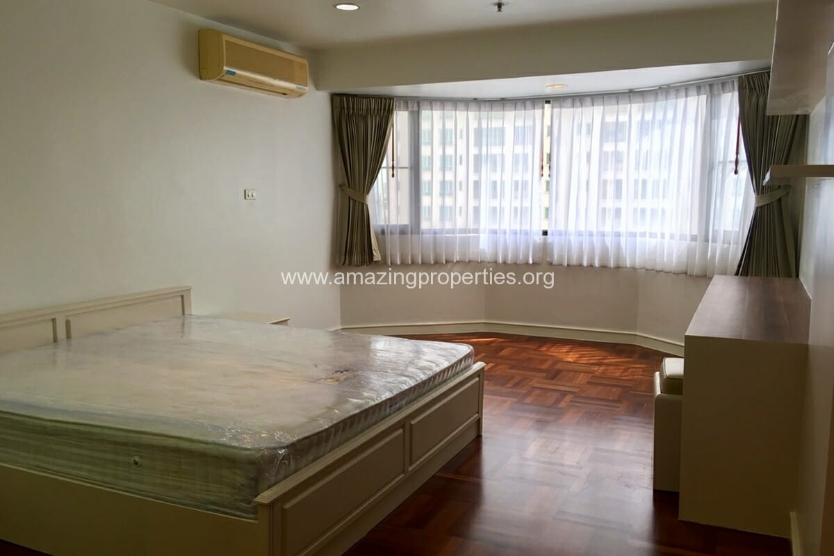 2 Bedroom Condo Baan Suanpetch