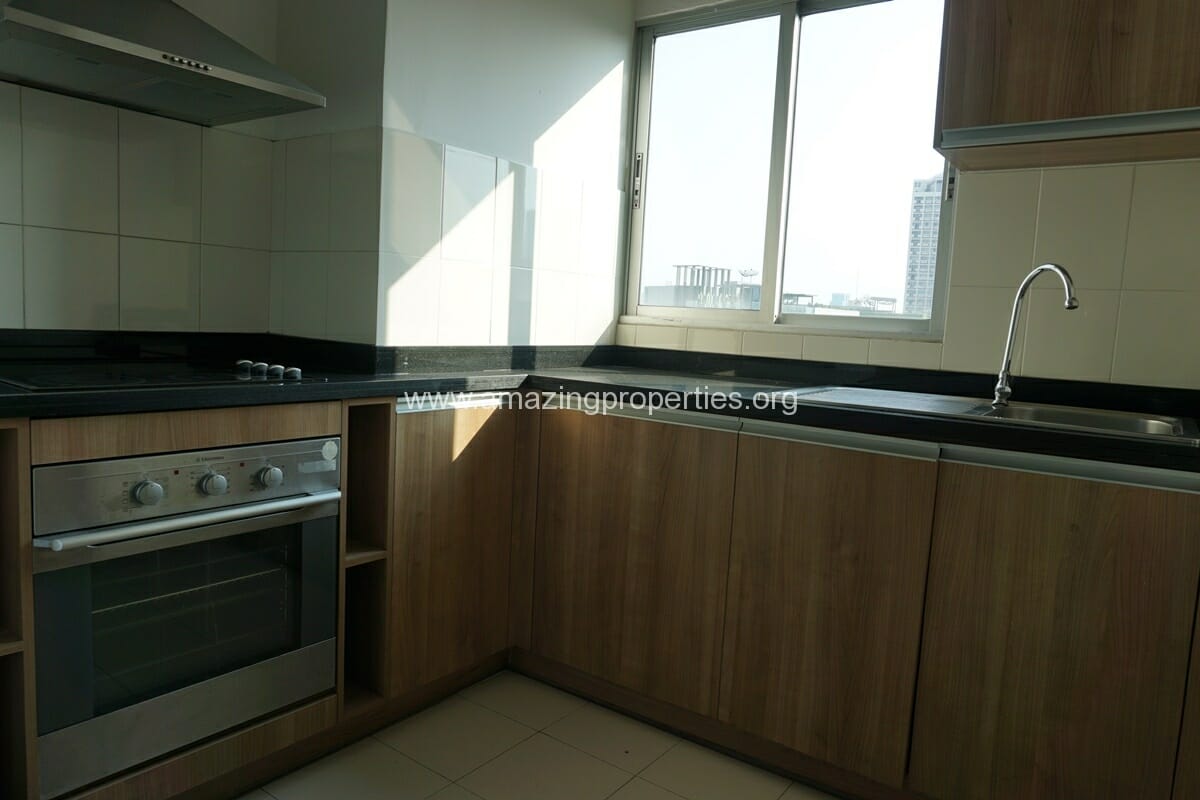 2 Bedroom Apartment for Rent at PWT Mansion