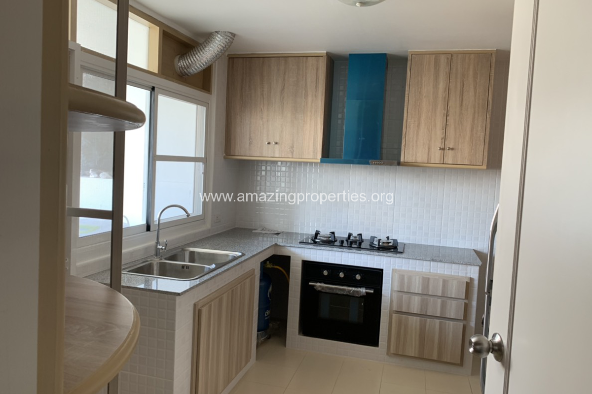 3 Bedroom Condo for Rent at Tongtip Mansion