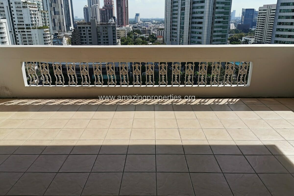 4 bedroom Penthouse for Rent Asoke