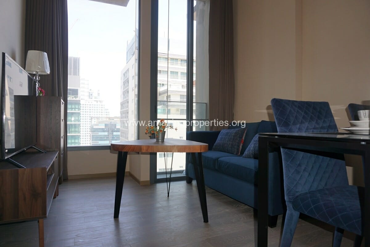 1 Bedroom Condo for Rent at The ESSE Asoke