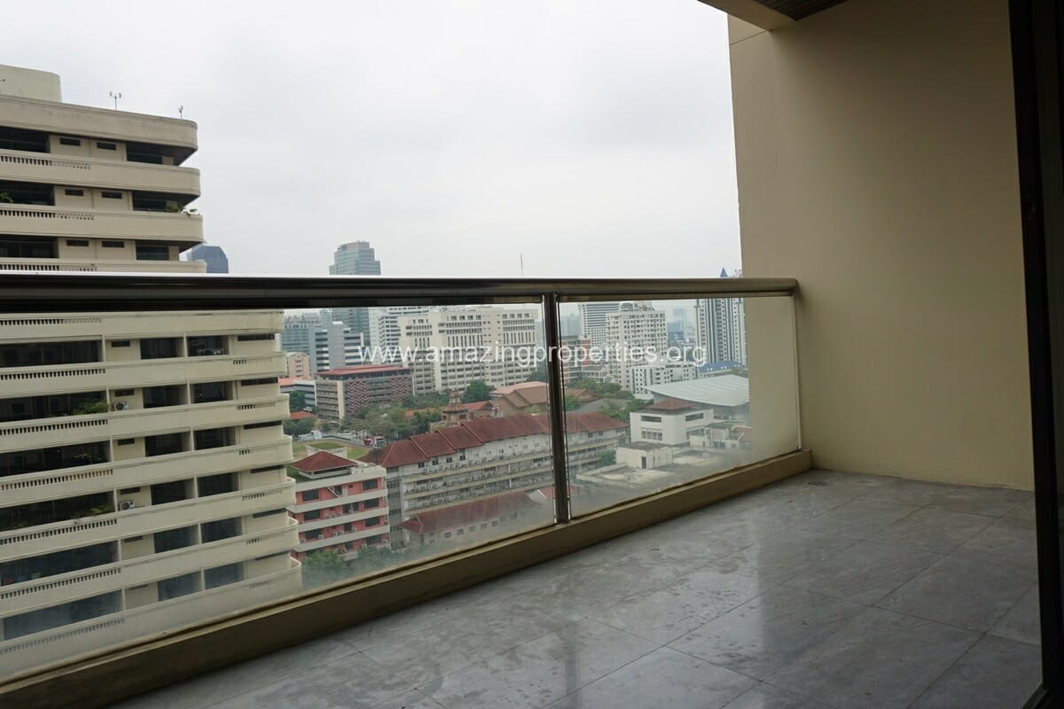 G.P. Grande Tower 3 bedroom Apartment for Rent