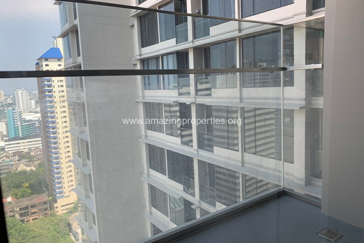 2 Bedroom condo for Rent at The Esse Asoke
