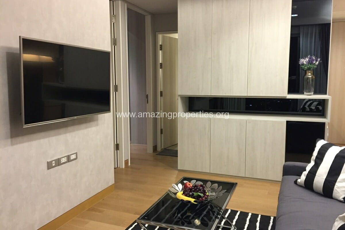 2 Bedroom condo for Rent at The Lumpini 24