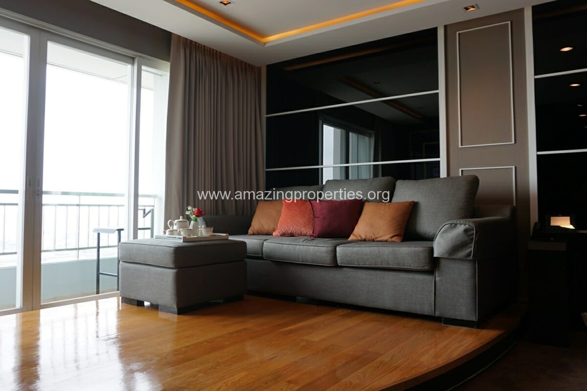 2 Bedroom condo for Rent at Circle Condominium
