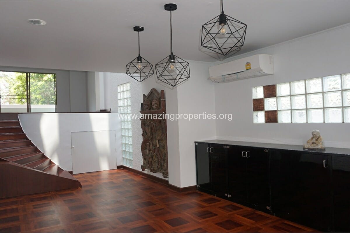 Phrom Phong 3 Bedroom house for rent