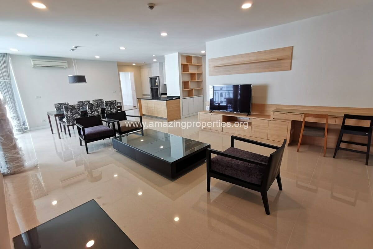 4 bedroom apartment Greenery Place