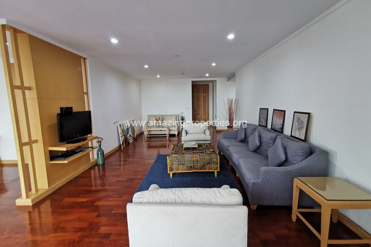 GM Height 3 Bedroom apartment Phrom Phong