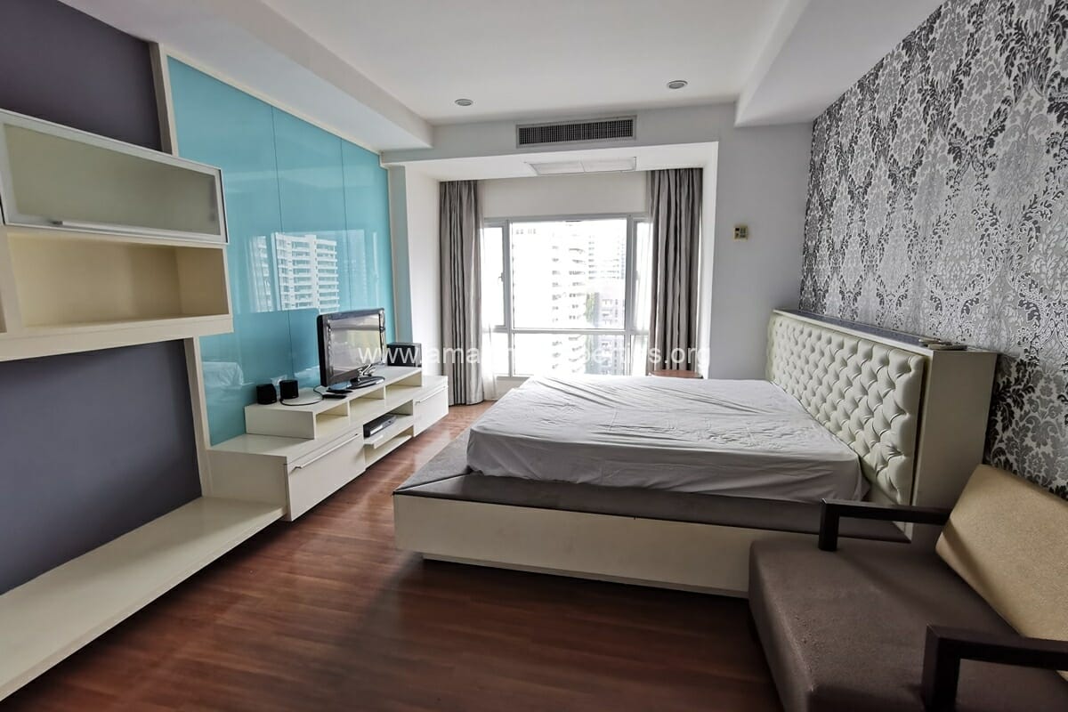 1 bedroom condo Trendy Condominium