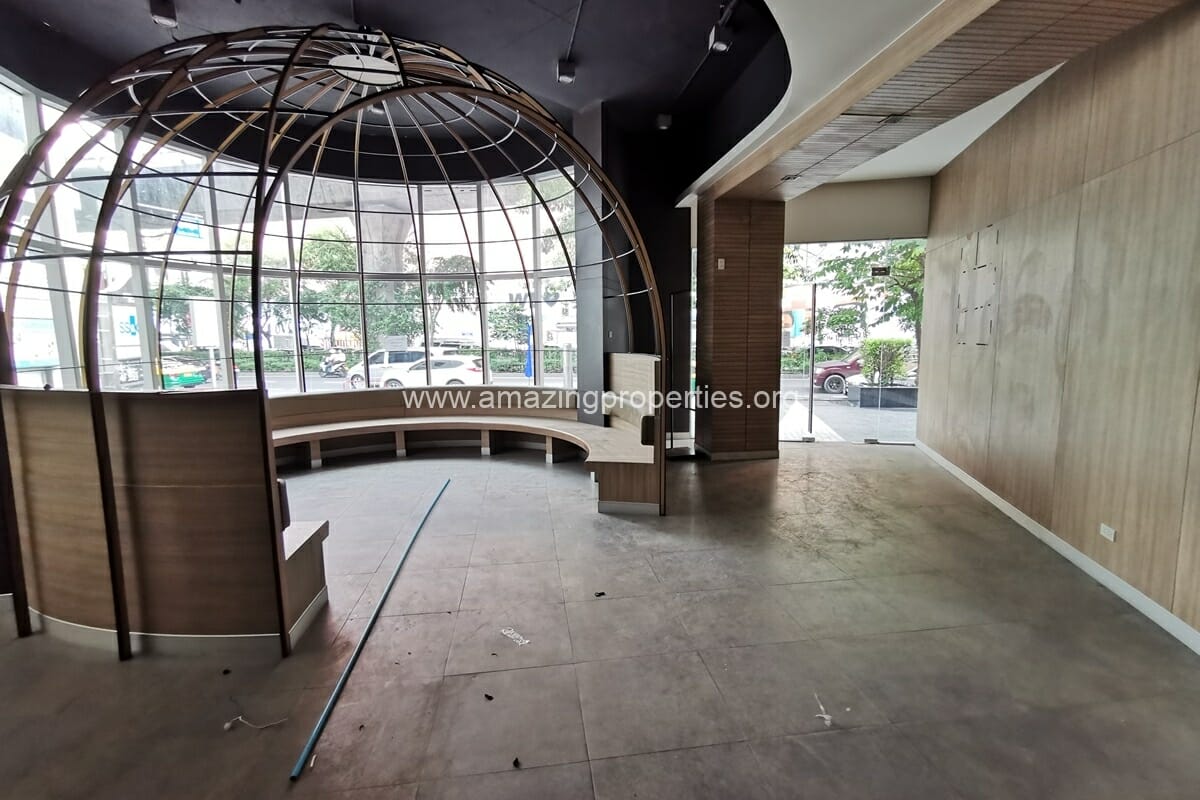Commercial space for rent Phrom Phong