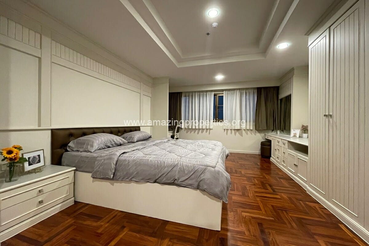 2 bedroom apartment Phrom Phong